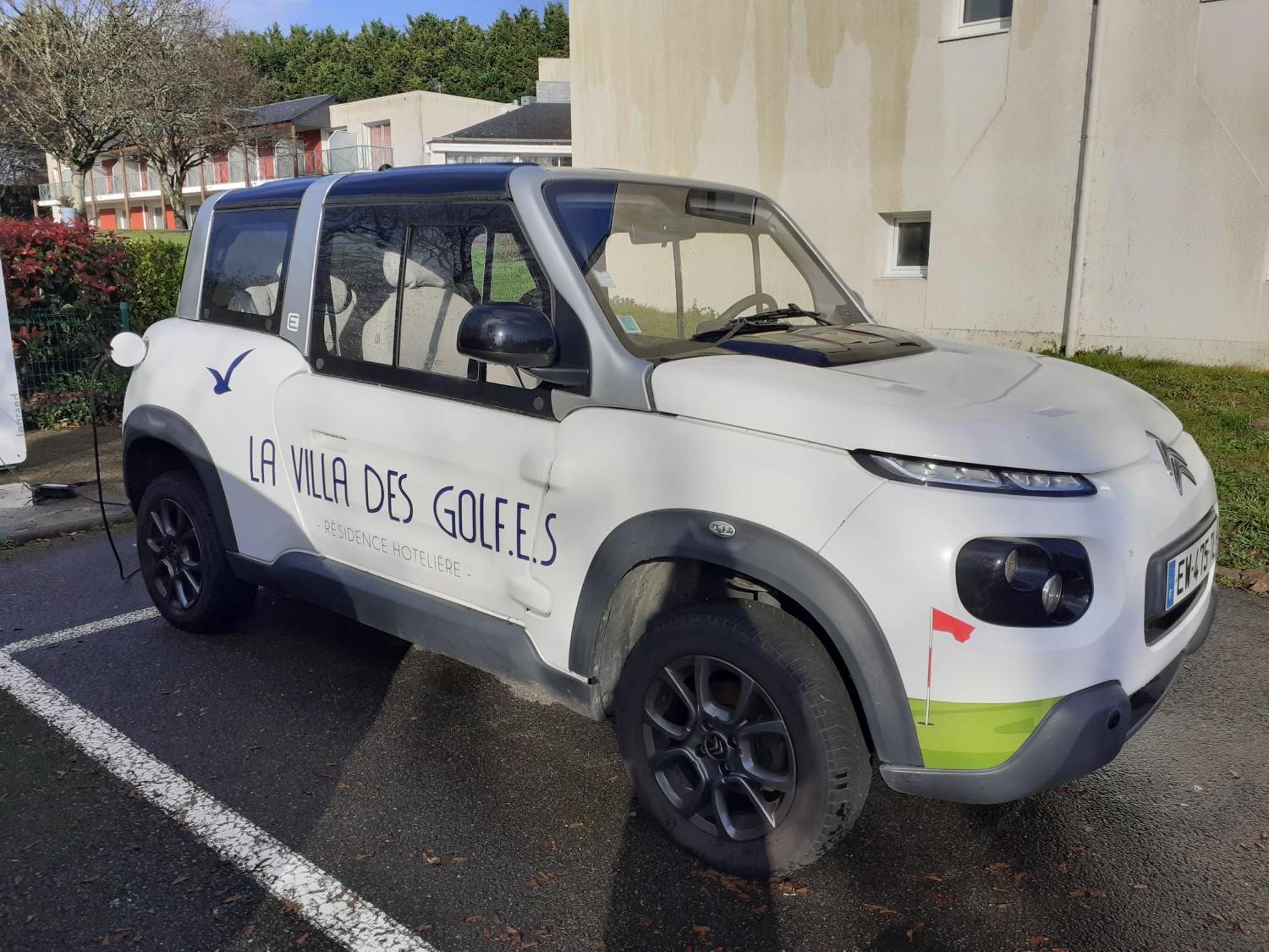 La Villa Des Golf.E.S Theix Exteriör bild